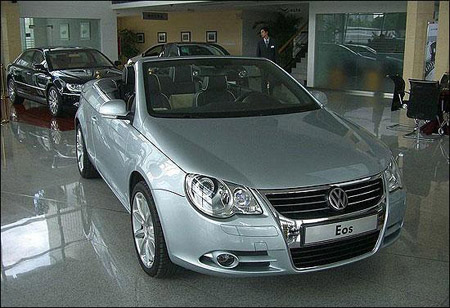 VW EOS goes on sale in China at $63,100